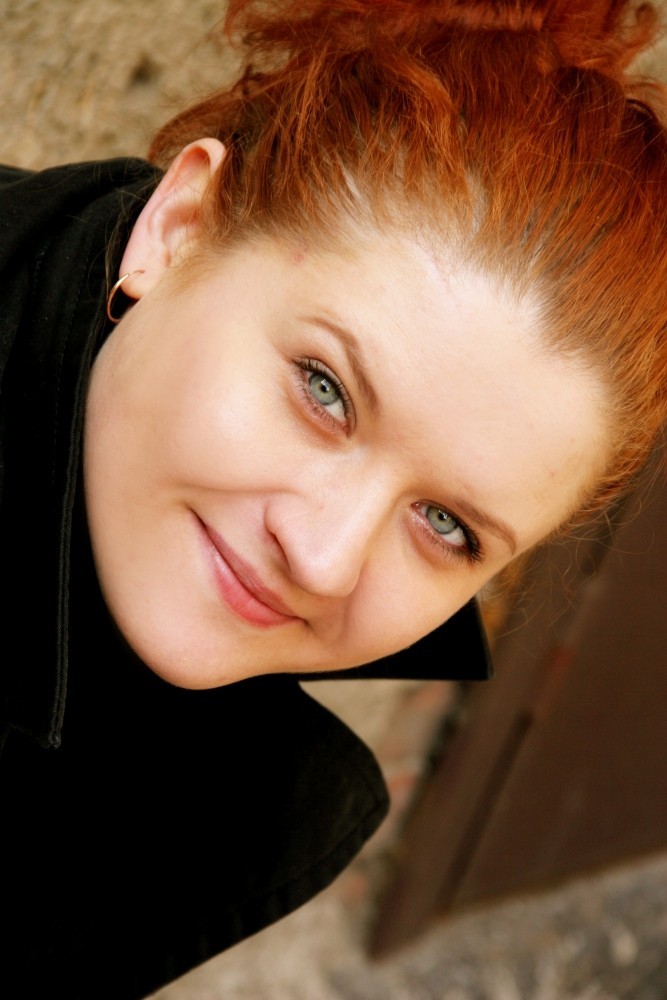 Full Svetlana Suhanova filmography who acted in the TV series Poka tsvetet paporotnik.