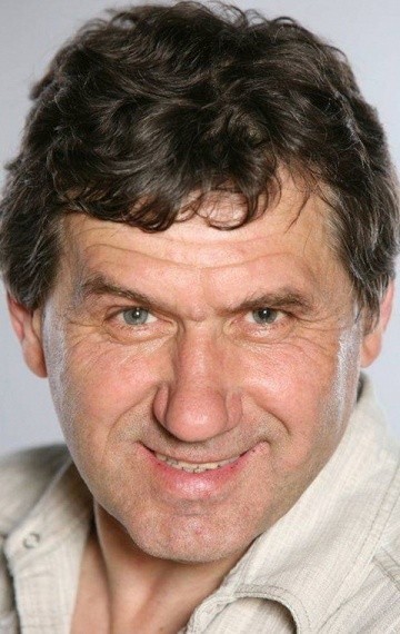 Full Aleksandr Nikolskiy filmography who acted in the TV series Syin ottsa narodov (serial).