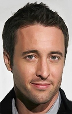 Full Alex O'Loughlin filmography who acted in the TV series Hawaii Five-0.