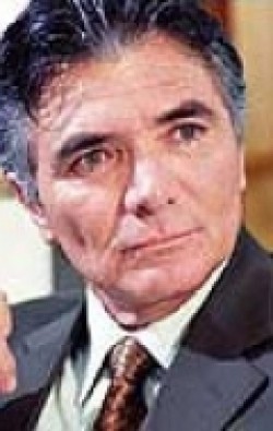 Full Alfonso Iturralde filmography who acted in the TV series Azul.