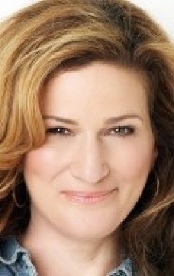 Full Ana Gasteyer filmography who acted in the TV series Suburgatory.