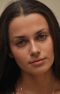 Full Anastasiya Lukyanova filmography who acted in the TV series Ofitserskie jenyi (serial).