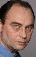 Full Andrei Perunov filmography who acted in the TV series Anyutino schaste (mini-serial).