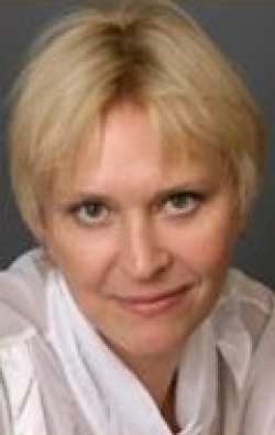 Full Anna Gulyarenko filmography who acted in the TV series Samozvanka (mini-serial).