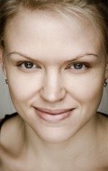 Full Anna Kotova filmography who acted in the TV series Lyubov na rayone.