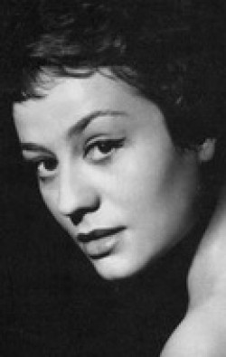 Full Annie Girardot filmography who acted in the TV series Le vent des moissons.