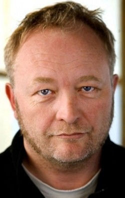 Full Bjarne Henriksen filmography who acted in the TV series Medicinmannen  (mini-serial).