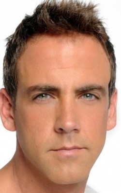 Full Carlos Ponce filmography who acted in the TV series Sentimientos ajenos.