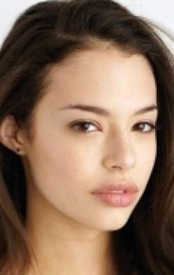 Full Chloe Bridges filmography who acted in the TV series The Carrie Diaries.
