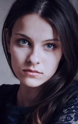 Full Darya Novoseltseva filmography who acted in the TV series Luna (serial 2014 - 2015).