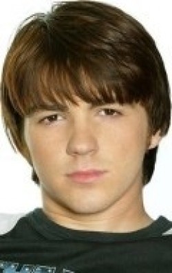 Full Drake Bell filmography who acted in the TV series Drake & Josh.