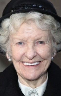 Full Elaine Stritch filmography who acted in the TV series Pollyanna.
