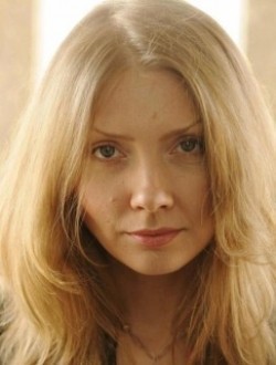 Full Elena Ruchkina filmography who acted in the TV series Yablonevyiy sad (mini-serial).