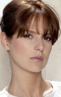 Full Elodie Navarre filmography who acted in the TV series Le clan Pasquier.