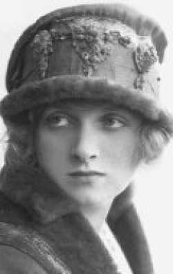 Full Gladys Cooper filmography who acted in the TV series The Rogues.