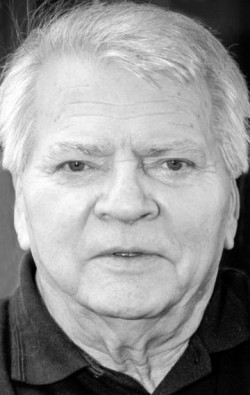 Full Gyula Szabo filmography who acted in the TV series A Tenkes kapitánya.