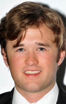Full Haley Joel Osment filmography who acted in the TV series The Spoils of Babylon.