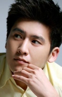 Full Hong Kyung Min filmography who acted in the TV series K-POP Choikang Survival.