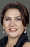 Full Hulya Darcan filmography who acted in the TV series Zeytin dali.