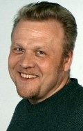 Full Jacek Lenartowicz filmography who acted in the TV series Doreczyciel.
