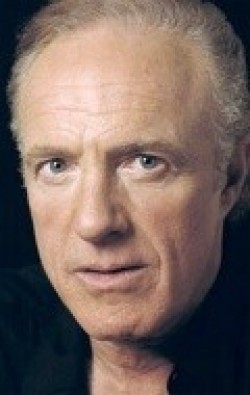 Full James Caan filmography who acted in the TV series Les uns et les autres.