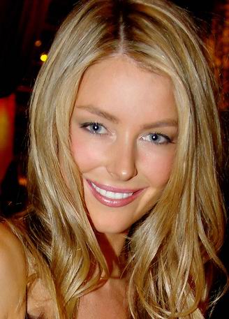 Full Jennifer Hawkins filmography who acted in the TV series Deal or No Deal  (serial 2003 - ...).