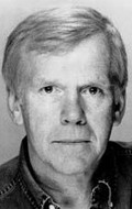 Full Jeremy Bulloch filmography who acted in the TV series The Pathfinders.