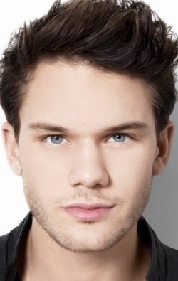 Full Jeremy Irvine filmography who acted in the TV series Life Bites.