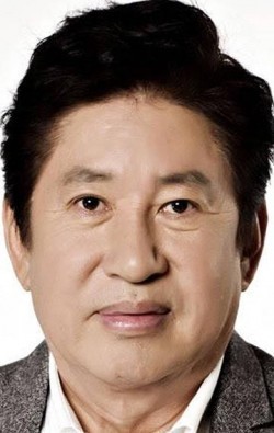 Full Kim Yong Geon filmography who acted in the TV series Ojakgyo Family.