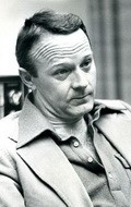 Full Larry Linville filmography who acted in the TV series M*A*S*H.