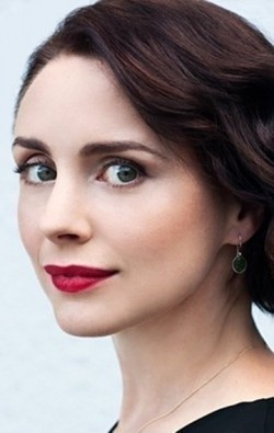 Full Laura Fraser filmography who acted in the TV series He Knew He Was Right.