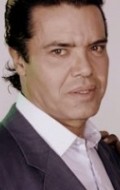 Full Luis Eduardo Arango filmography who acted in the TV series El fantasma del Gran Hotel.