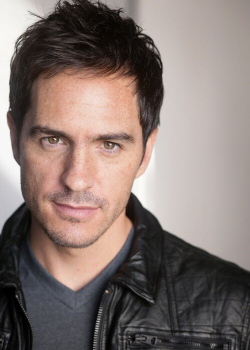 Full Mauricio Ochmann filmography who acted in the TV series Victorinos.