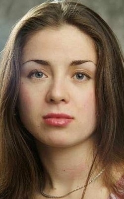 Full Olga Zeyger filmography who acted in the TV series Proklyatyiy ray (serial).