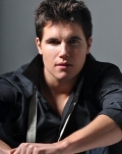 Full Robbie Amell filmography who acted in the TV series The Tomorrow People.