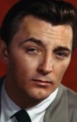 Full Robert Mitchum filmography who acted in the TV series A Family for Joe.