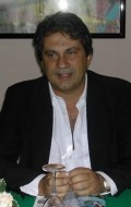 Full Roberto Fiore filmography who acted in the TV series Los buscas de siempre.