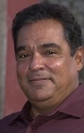 Full Roberto Bonfim filmography who acted in the TV series Desejo Proibido.