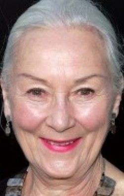 Full Rosemary Harris filmography who acted in the TV series Holocaust.