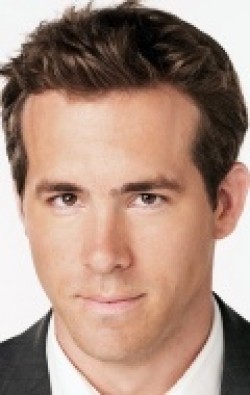 Full Ryan Reynolds filmography who acted in the TV series Two Guys, a Girl and a Pizza Place.