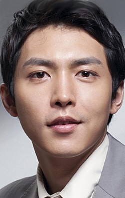 Full Ryu Sang Wook filmography who acted in the TV series Comrades.