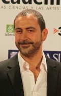Full Santiago Molero filmography who acted in the TV series Fuera de control.