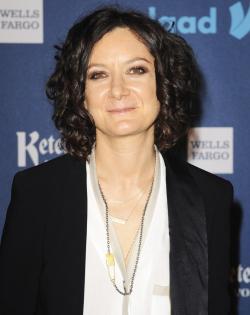 Full Sara Gilbert filmography who acted in the TV series Twins.