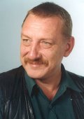 Full Sylwester Maciejewski filmography who acted in the TV series Miasteczko  (serial 2000-2001).