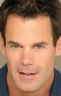 Full Tuc Watkins filmography who acted in the TV series Beggars and Choosers  (serial 1999-2001).