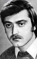 Full Viktor Malyarevich filmography who acted in the TV series Mujestvo (serial).
