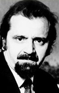 Full Vladimir Komarov filmography who acted in the TV series Maski-shou (serial 1992 - 2006).