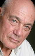 Full Vladimir Pozner filmography who acted in the TV series Vremena  (serial 2000-2008).