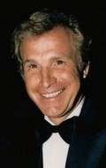 Full Wayne Rogers filmography who acted in the TV series Chiefs.